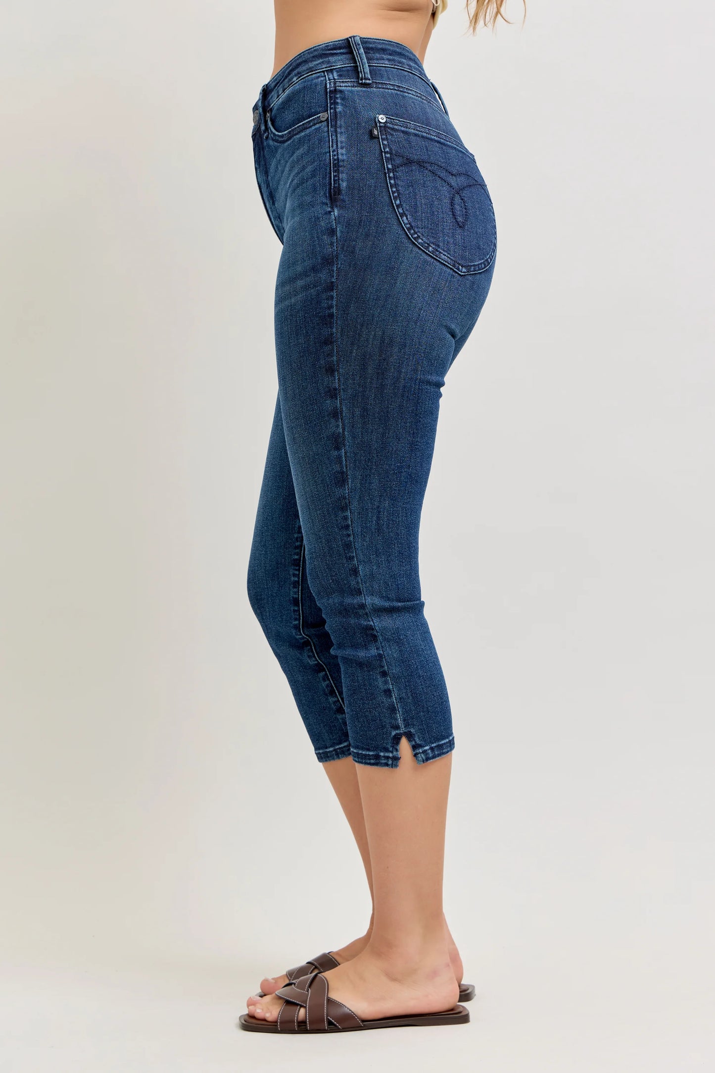 HW T.C. Capri with Shield Back Pockets