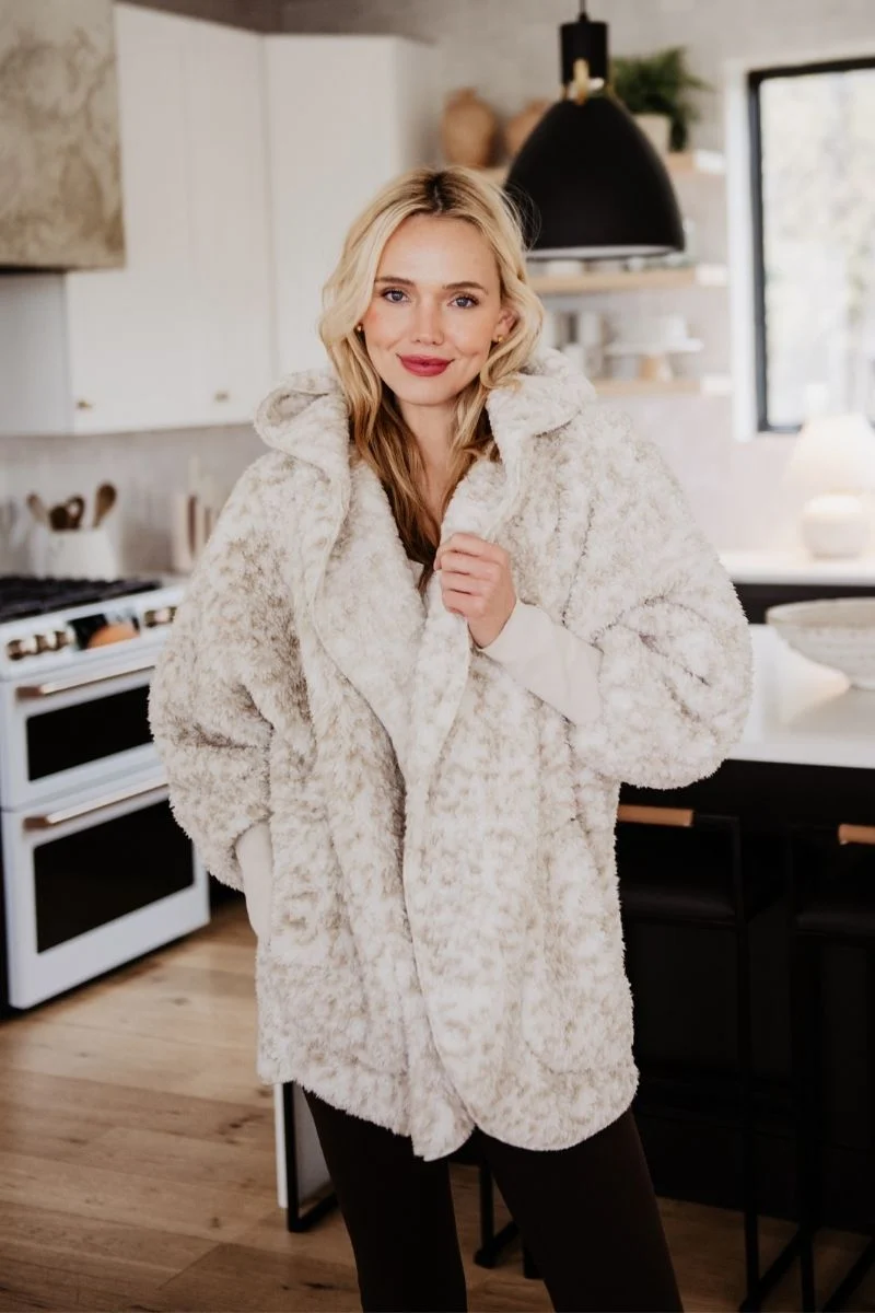 Snow Leopard Body Wrap