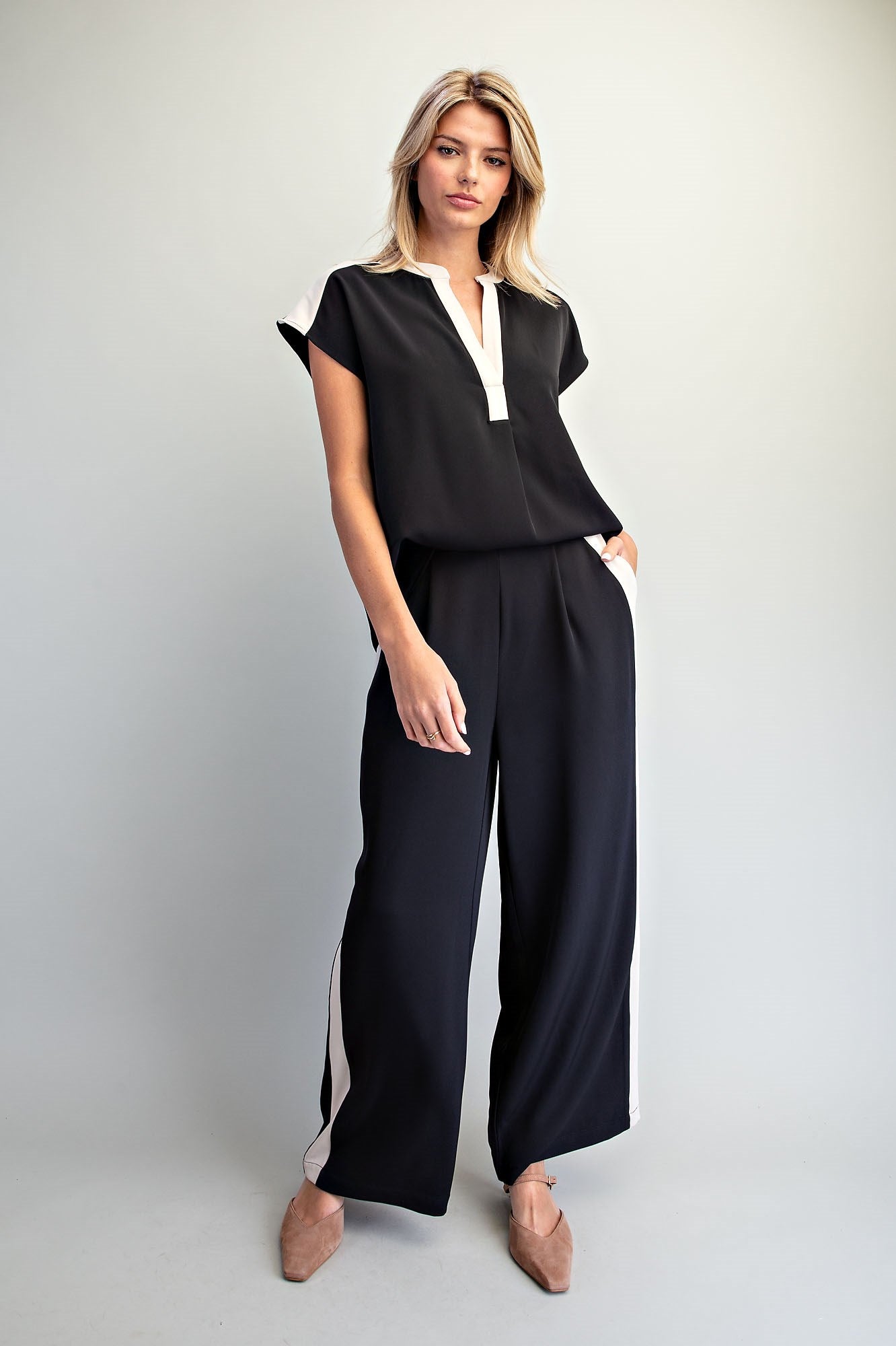 Contrast Trim Split Neck Top