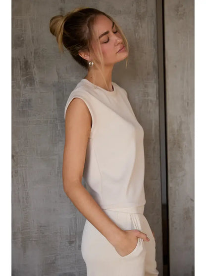 Round Neck Sleeveless Top