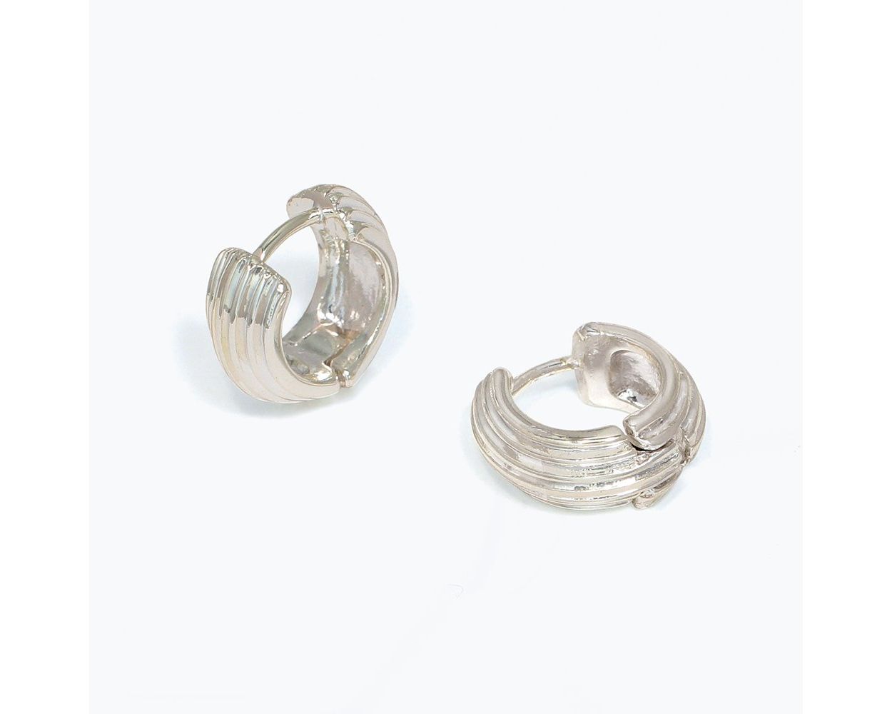 Ribbed Hoop Earrings