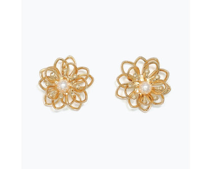 Flower with Pearl Earrings