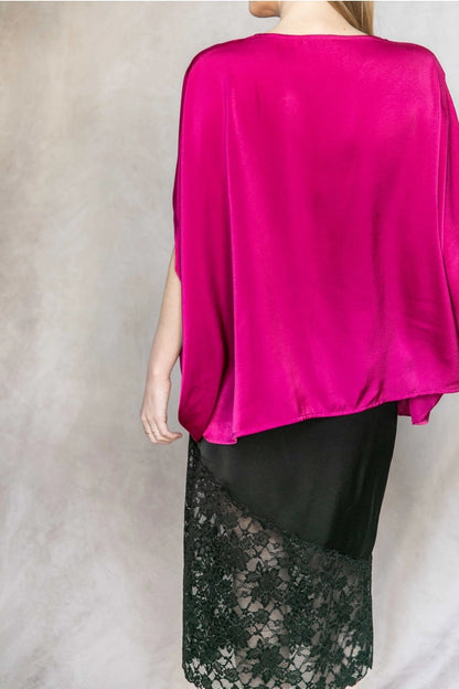 Satin Solid V-Neck Front Waist Elastic Flowy Top