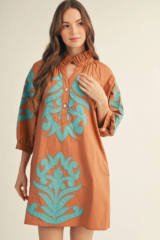 3/4 Sleeves Baroque Floral Applique Shift Dress