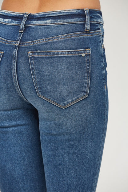 Mid-Rise Slim Crop Straight