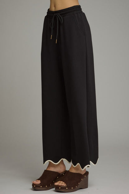 Elastic Waistband Scallop Hem Pants