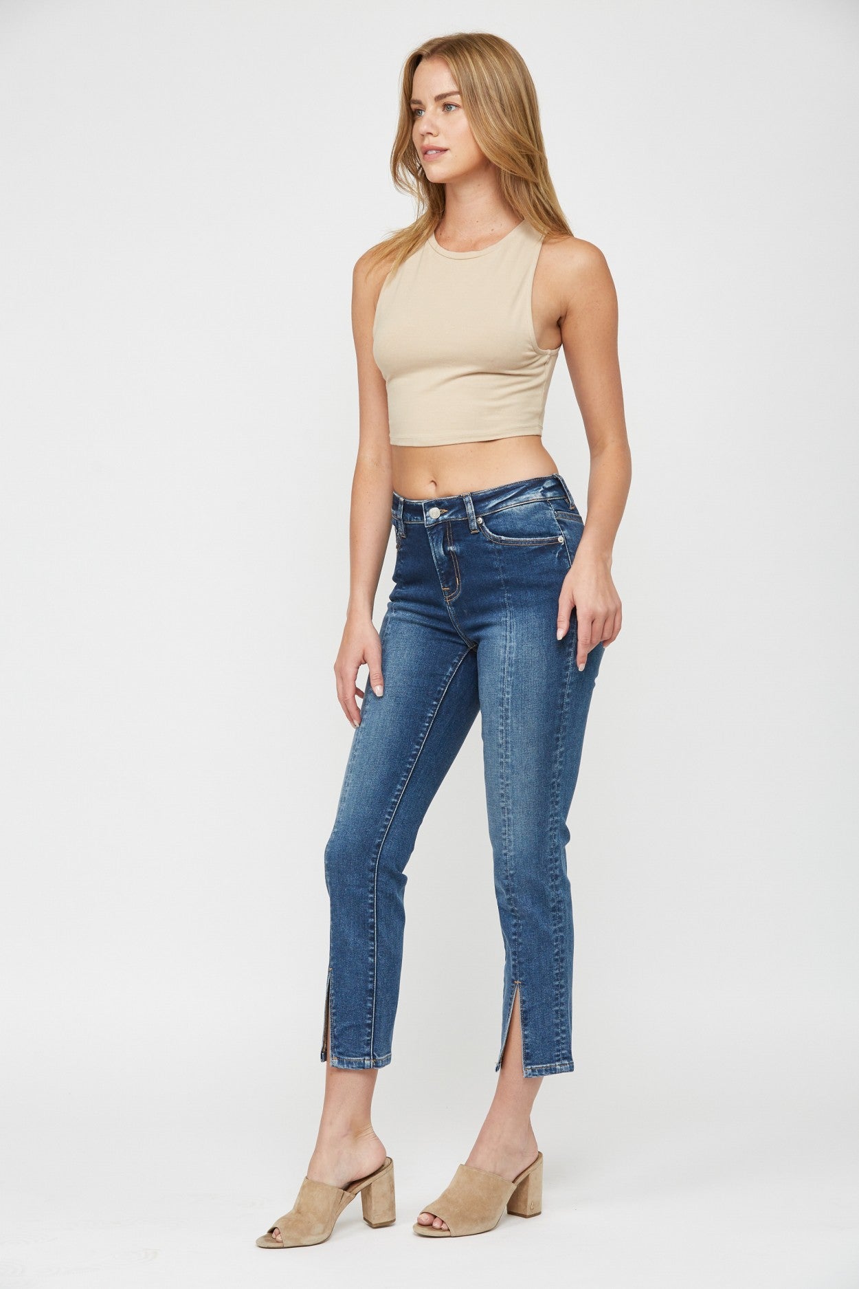 Mid-Rise Slim Crop Straight