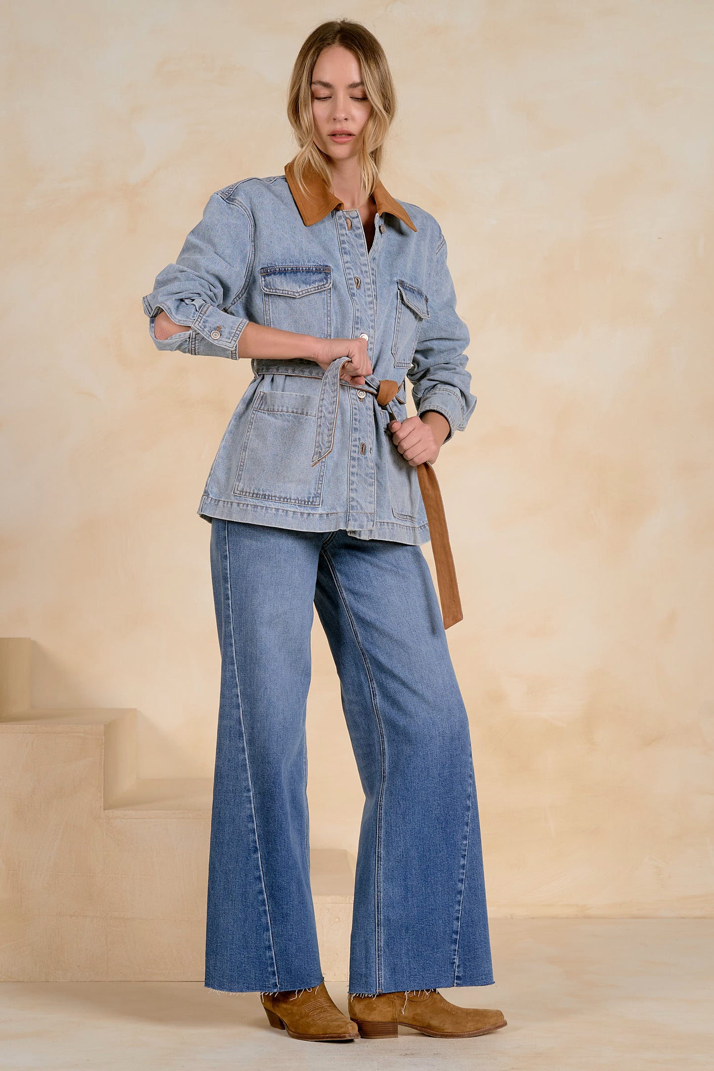 Collared Denim Jacket with Front Pockets