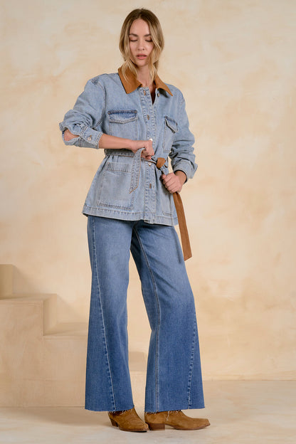 Collared Denim Jacket with Front Pockets