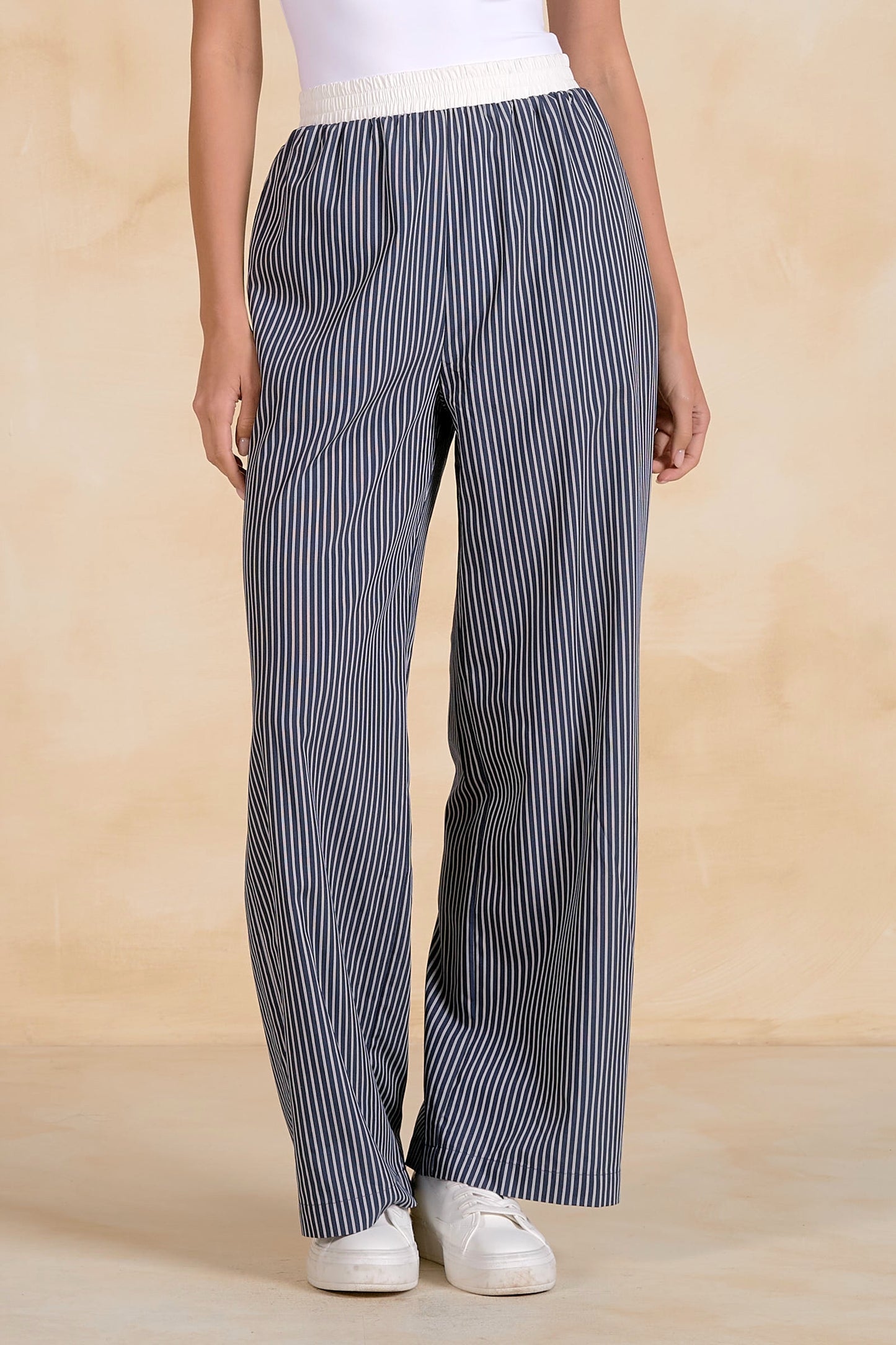 Elastic Waist Band Pants